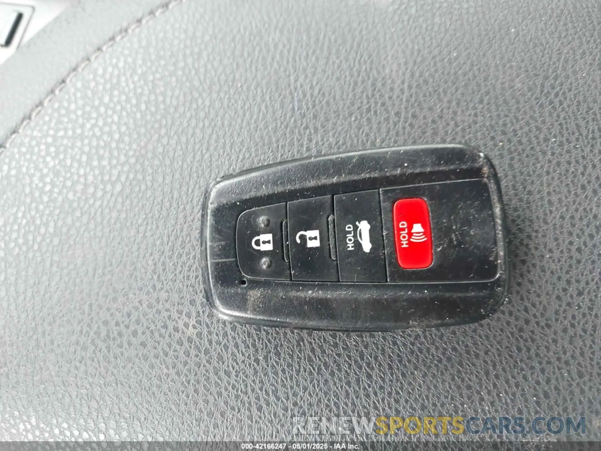 11 Photograph of a damaged car 4T1K61AKXRU205503 TOYOTA CAMRY 2024