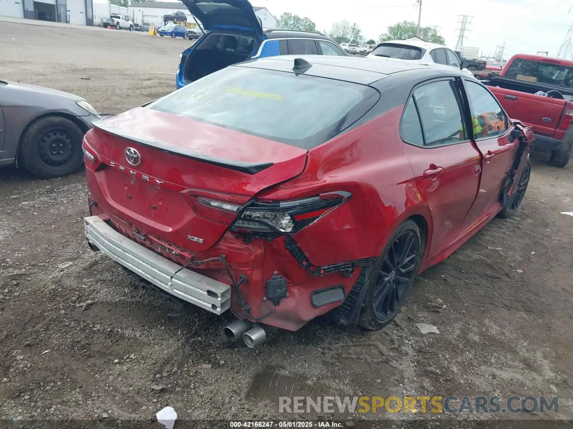 4 Photograph of a damaged car 4T1K61AKXRU205503 TOYOTA CAMRY 2024