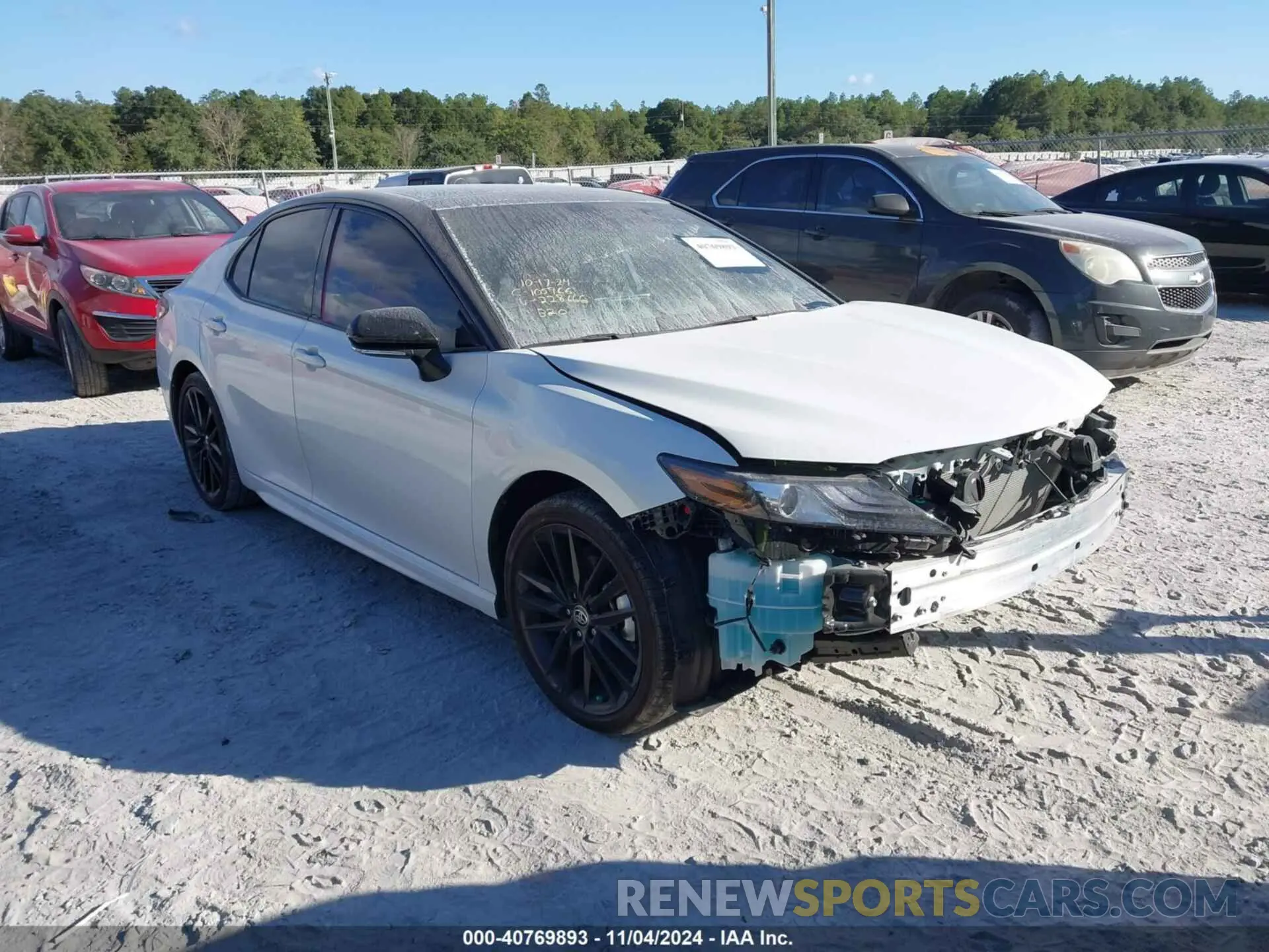 1 Photograph of a damaged car 4T1K61AKXRU228666 TOYOTA CAMRY 2024