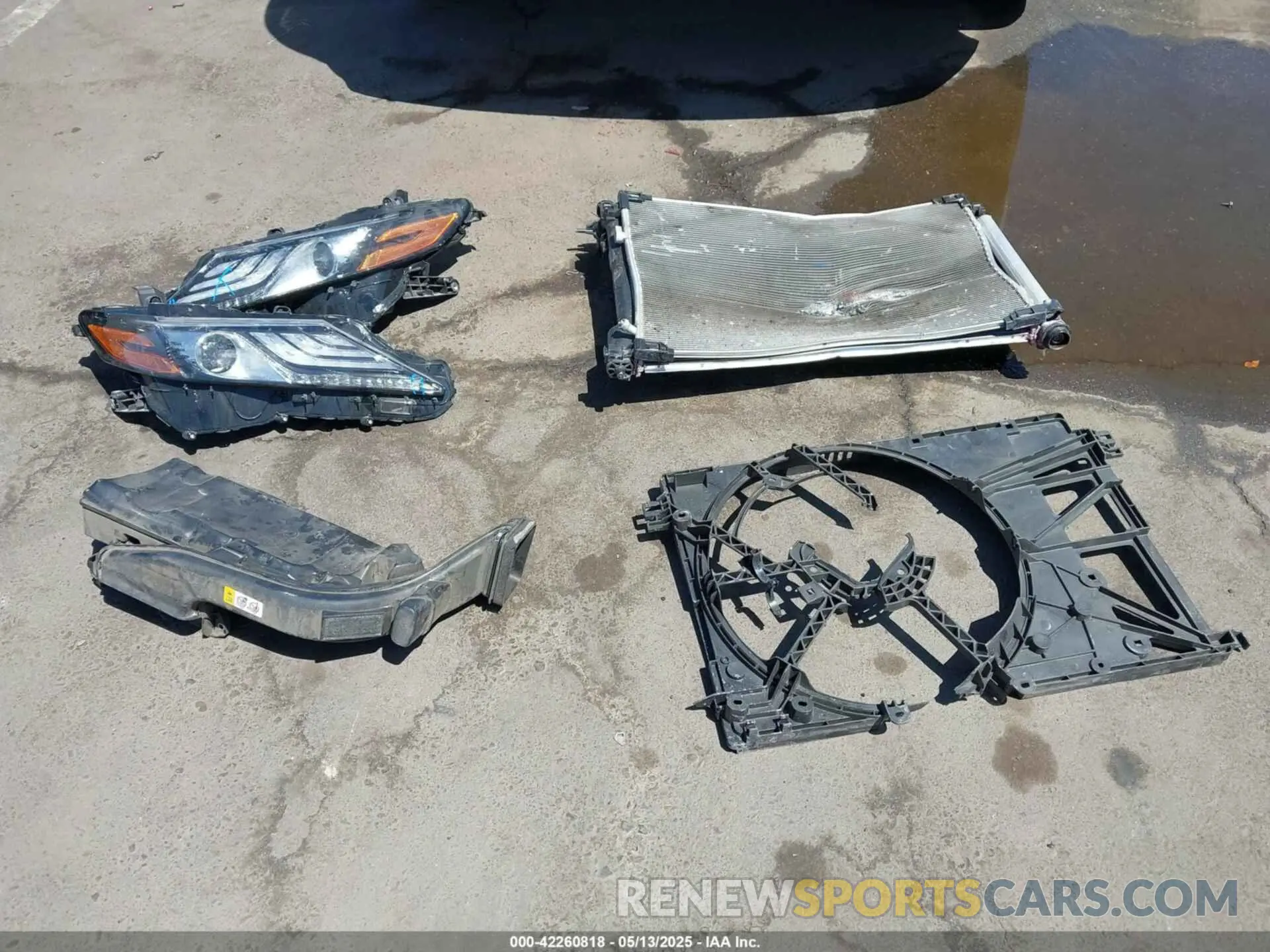 12 Photograph of a damaged car 4T1K61AKXRU261361 TOYOTA CAMRY 2024