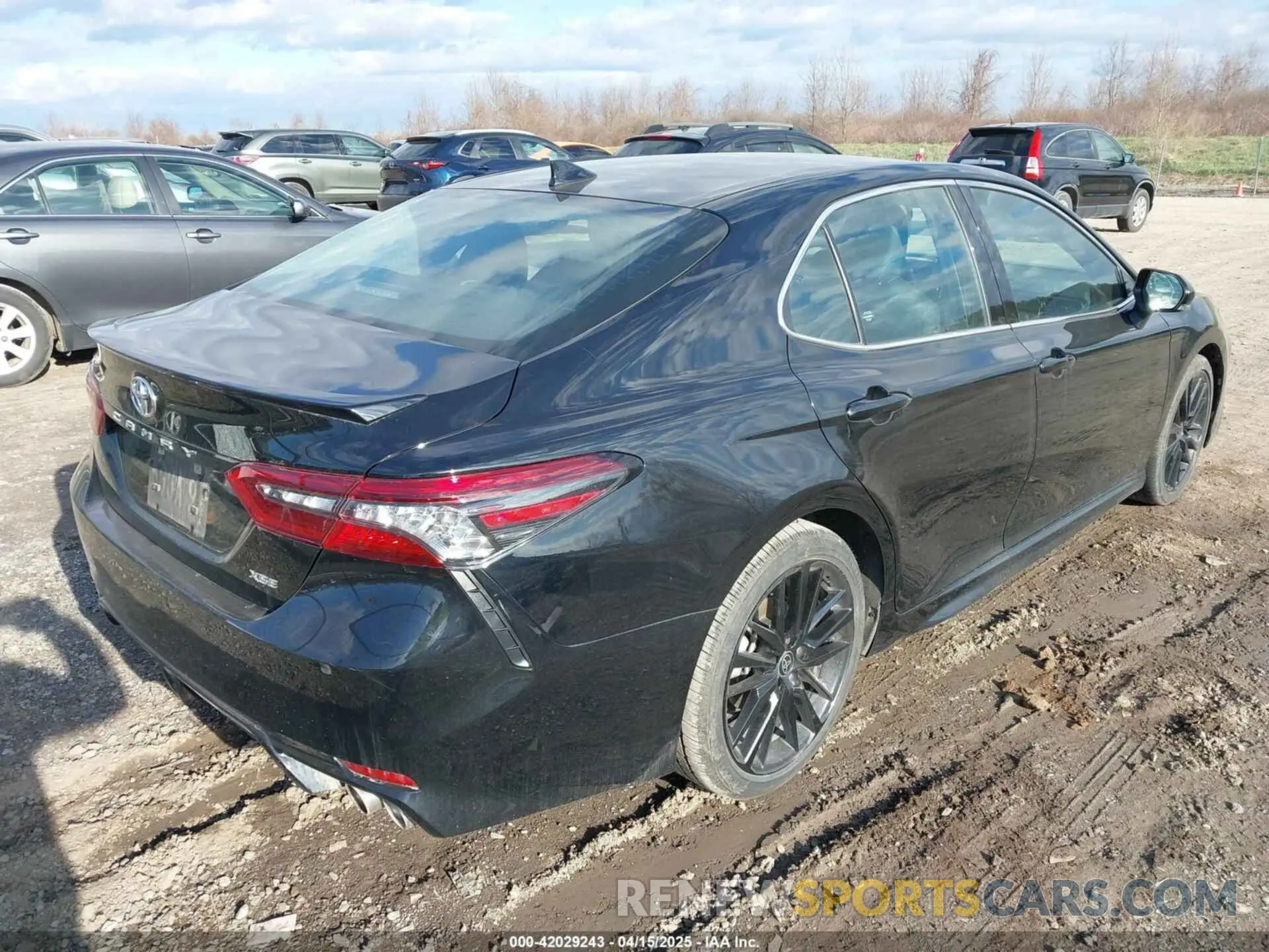 4 Photograph of a damaged car 4T1K61AKXRU887539 TOYOTA CAMRY 2024