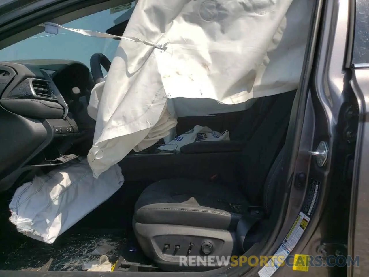 7 Photograph of a damaged car 4T1K61BK1RU123710 TOYOTA CAMRY 2024