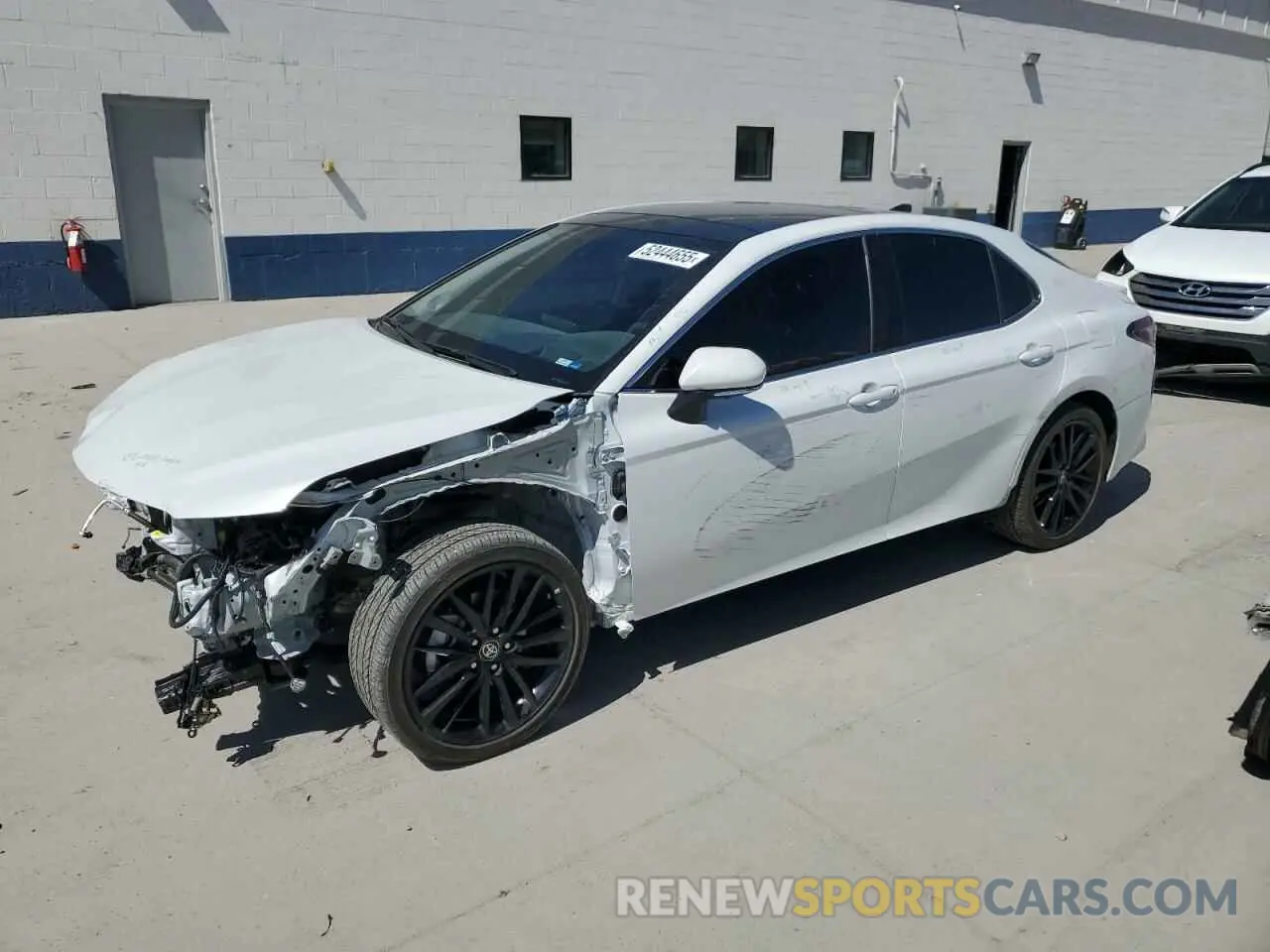 1 Photograph of a damaged car 4T1K61BK2RU129628 TOYOTA CAMRY 2024