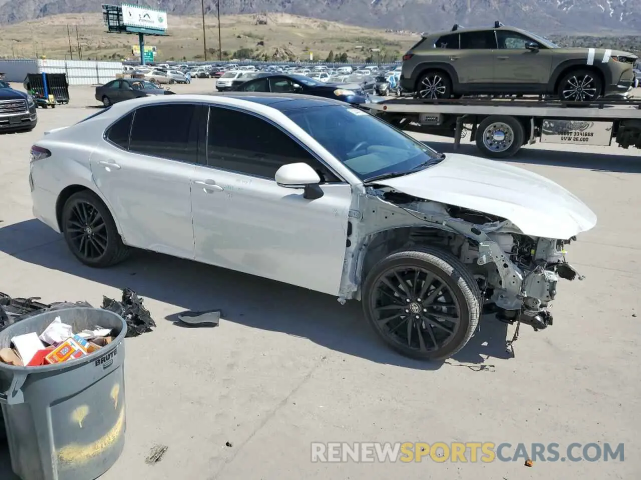 4 Photograph of a damaged car 4T1K61BK2RU129628 TOYOTA CAMRY 2024