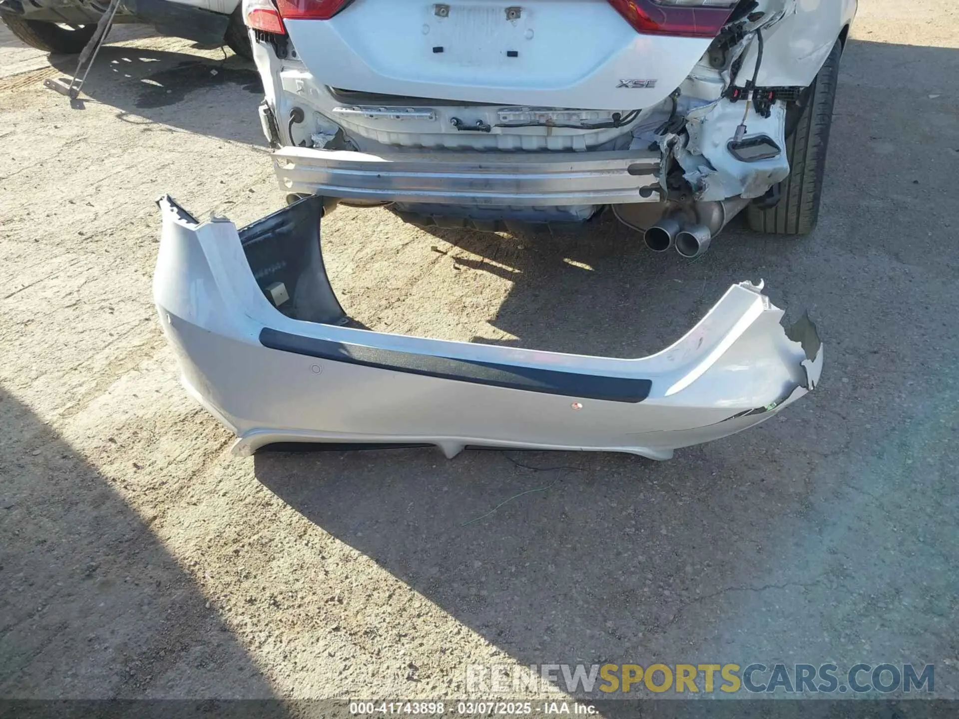 12 Photograph of a damaged car 4T1KZ1AK1RU090183 TOYOTA CAMRY 2024