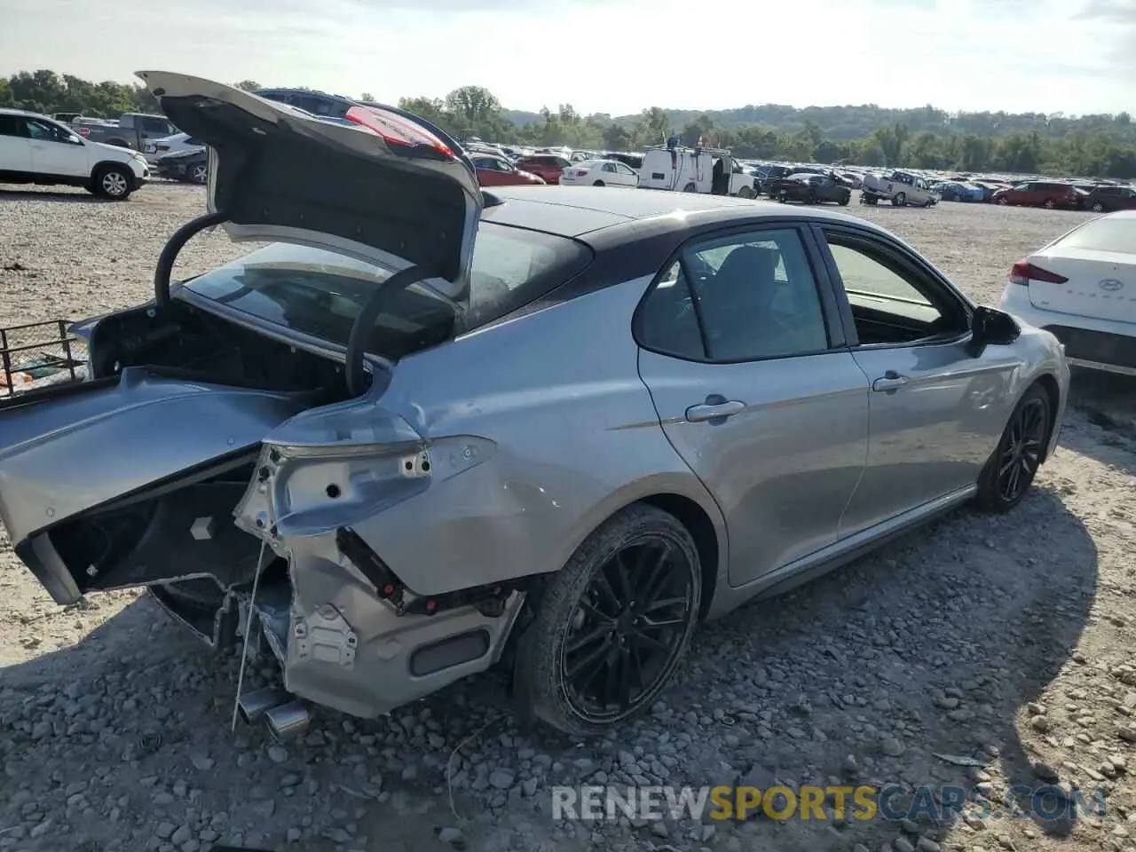 3 Photograph of a damaged car 4T1KZ1AK1RU093696 TOYOTA CAMRY 2024