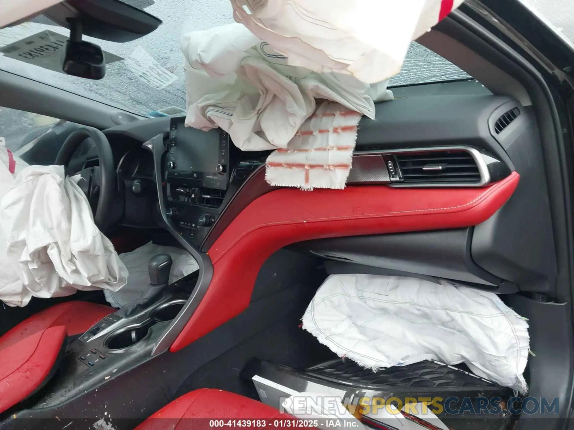 5 Photograph of a damaged car 4T1KZ1AK1RU102462 TOYOTA CAMRY 2024