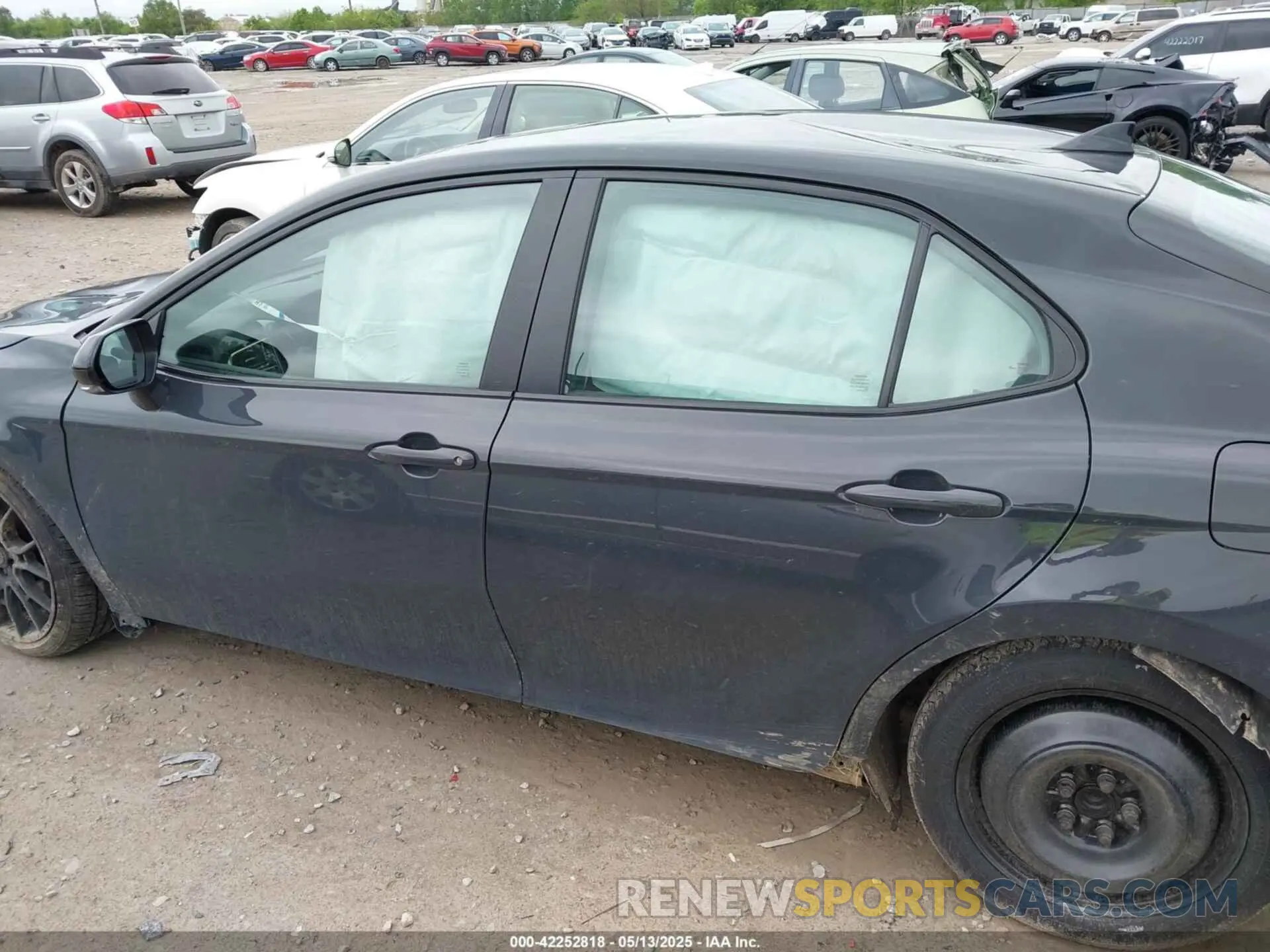 15 Photograph of a damaged car 4T1KZ1AK1RU102588 TOYOTA CAMRY 2024