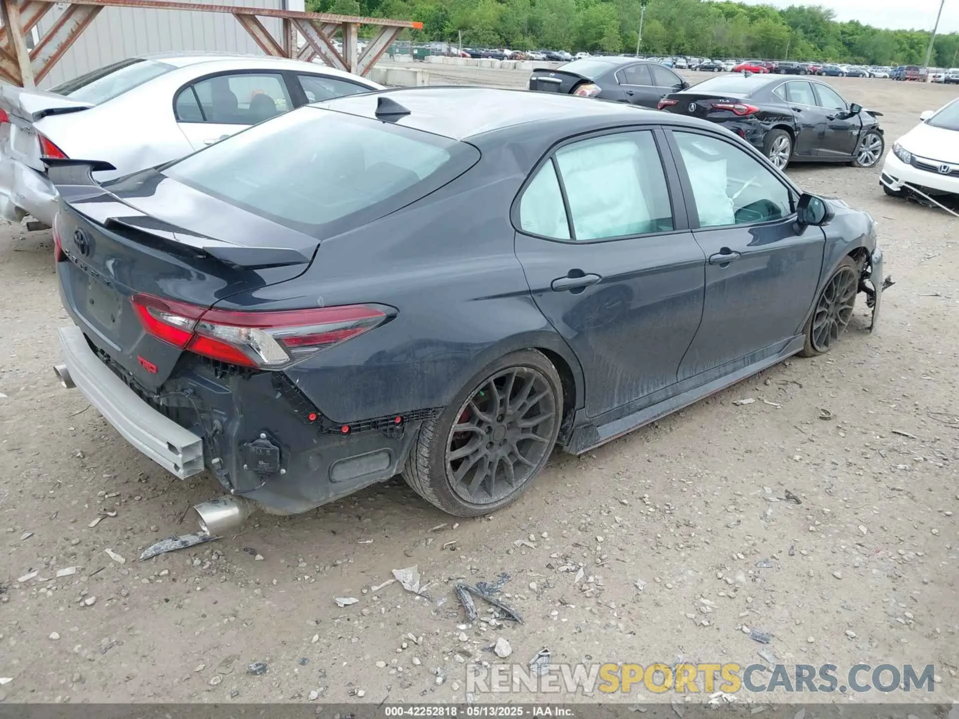 4 Photograph of a damaged car 4T1KZ1AK1RU102588 TOYOTA CAMRY 2024