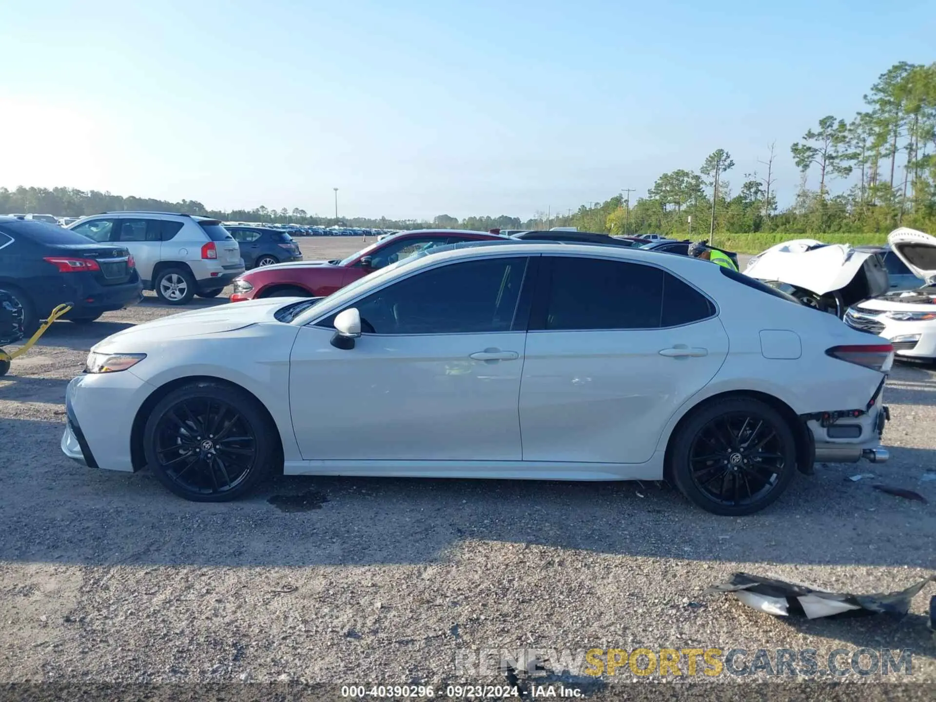 15 Photograph of a damaged car 4T1KZ1AK1RU103157 TOYOTA CAMRY 2024