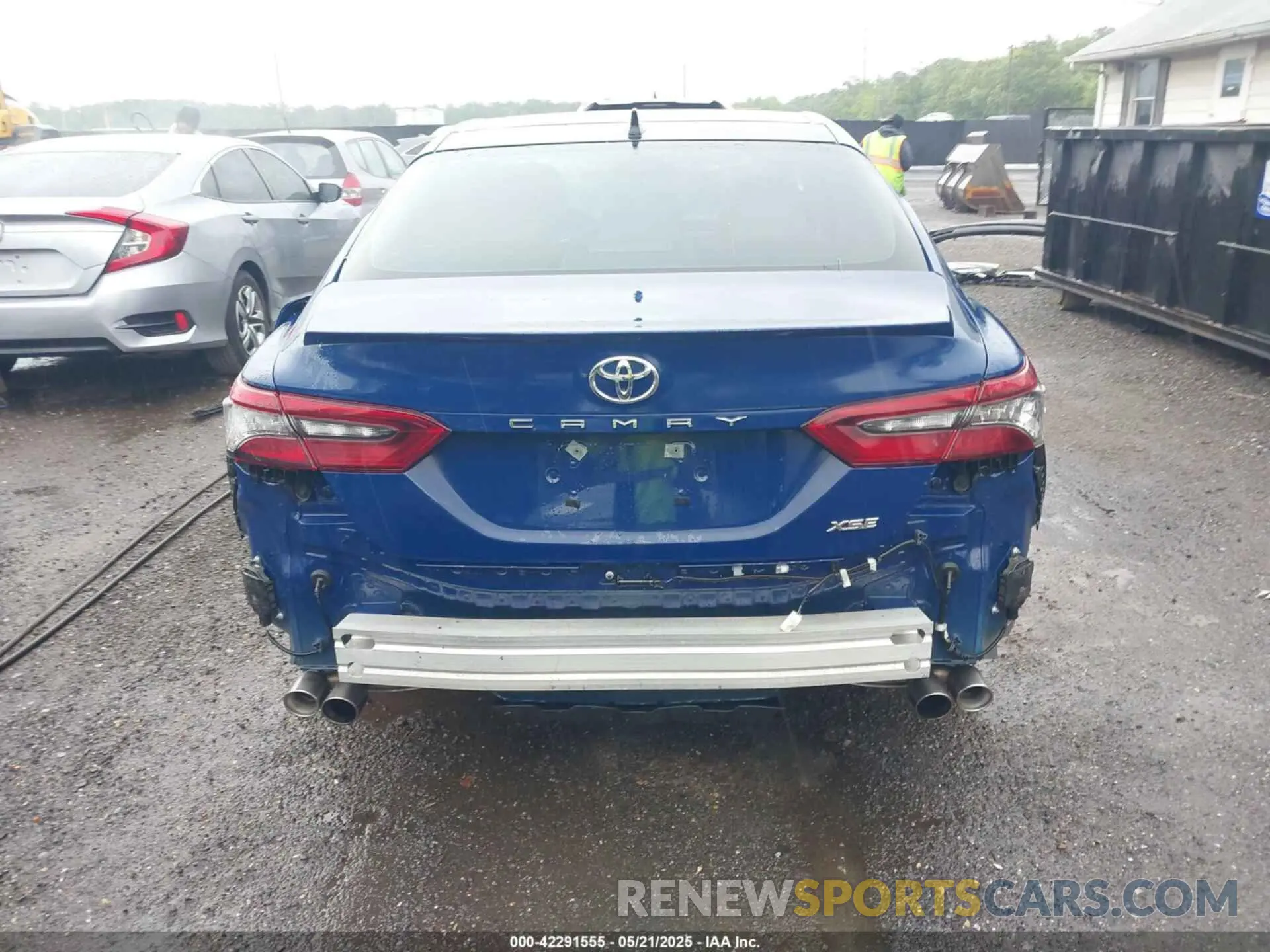 17 Photograph of a damaged car 4T1KZ1AK1RU103711 TOYOTA CAMRY 2024