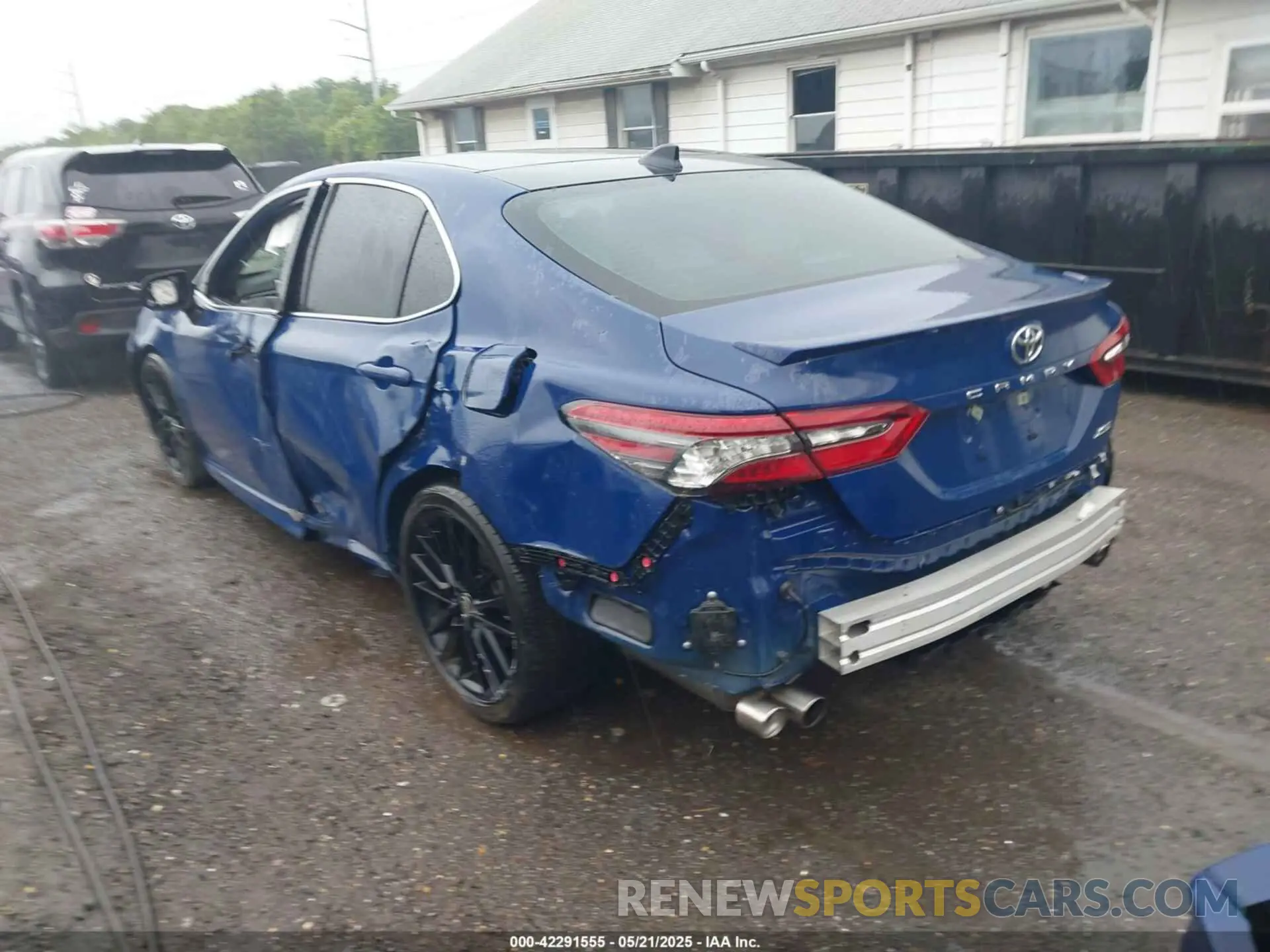 3 Photograph of a damaged car 4T1KZ1AK1RU103711 TOYOTA CAMRY 2024