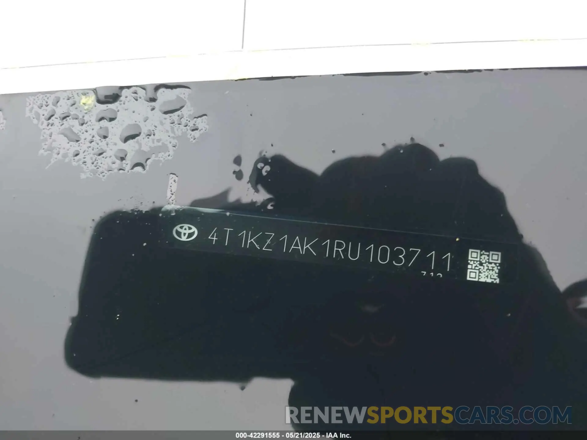 9 Photograph of a damaged car 4T1KZ1AK1RU103711 TOYOTA CAMRY 2024