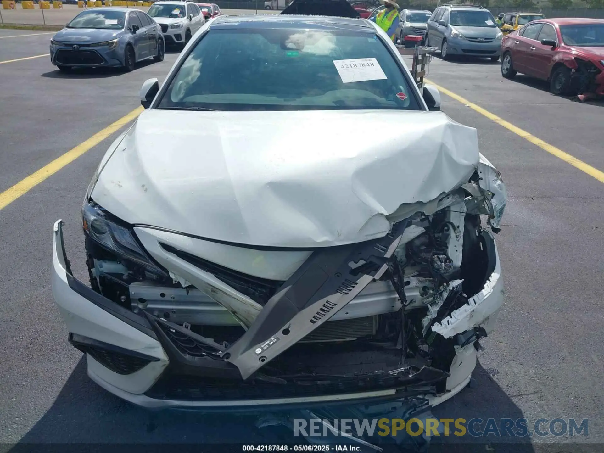 12 Photograph of a damaged car 4T1KZ1AK2RU098373 TOYOTA CAMRY 2024