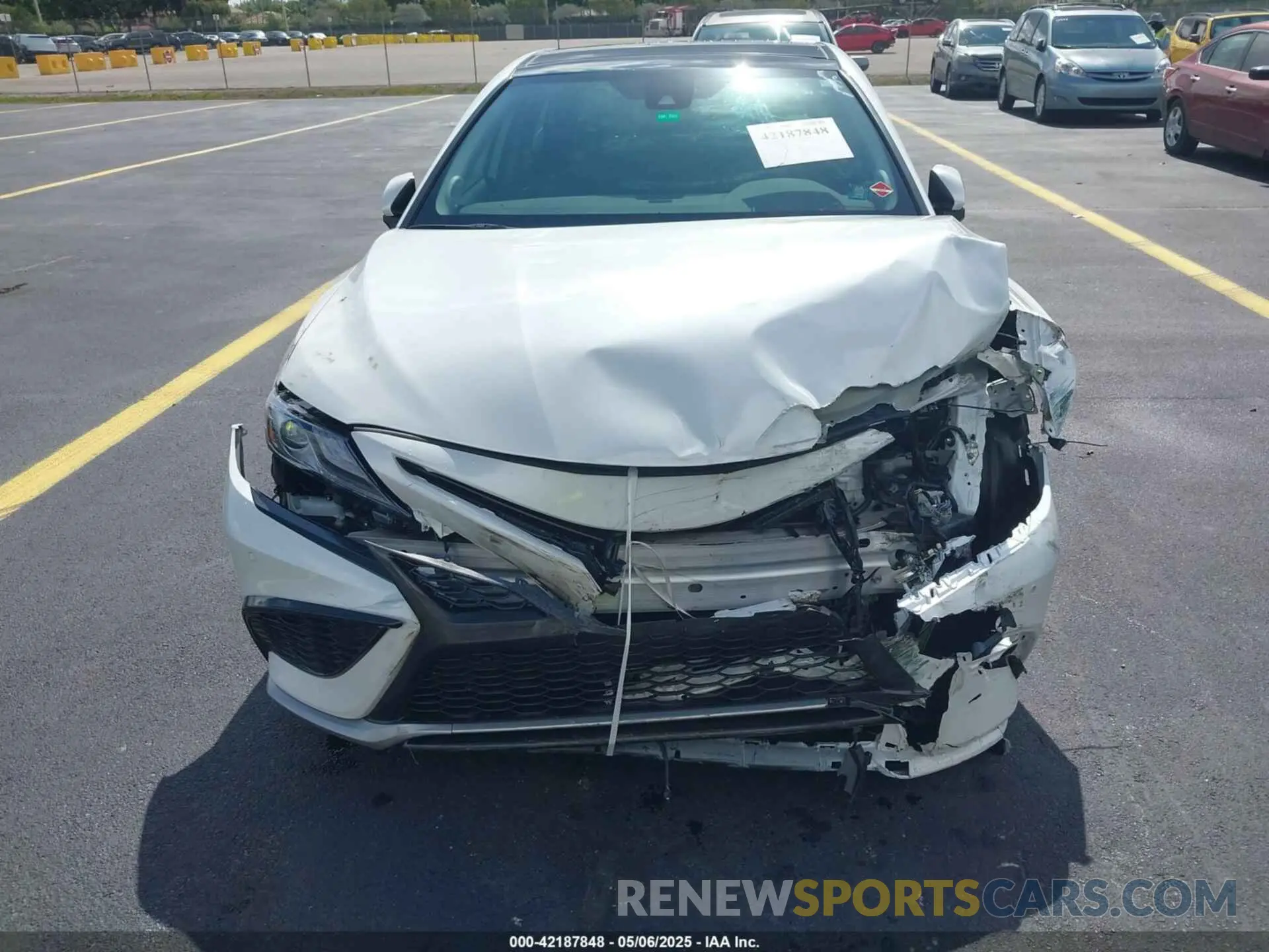 6 Photograph of a damaged car 4T1KZ1AK2RU098373 TOYOTA CAMRY 2024