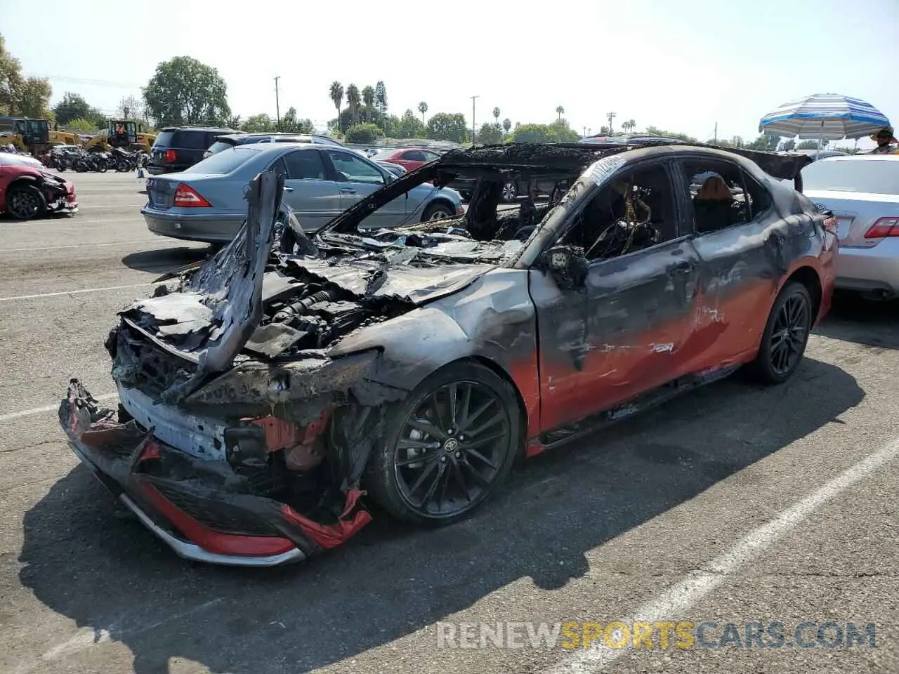 1 Photograph of a damaged car 4T1KZ1AK2RU104091 TOYOTA CAMRY 2024