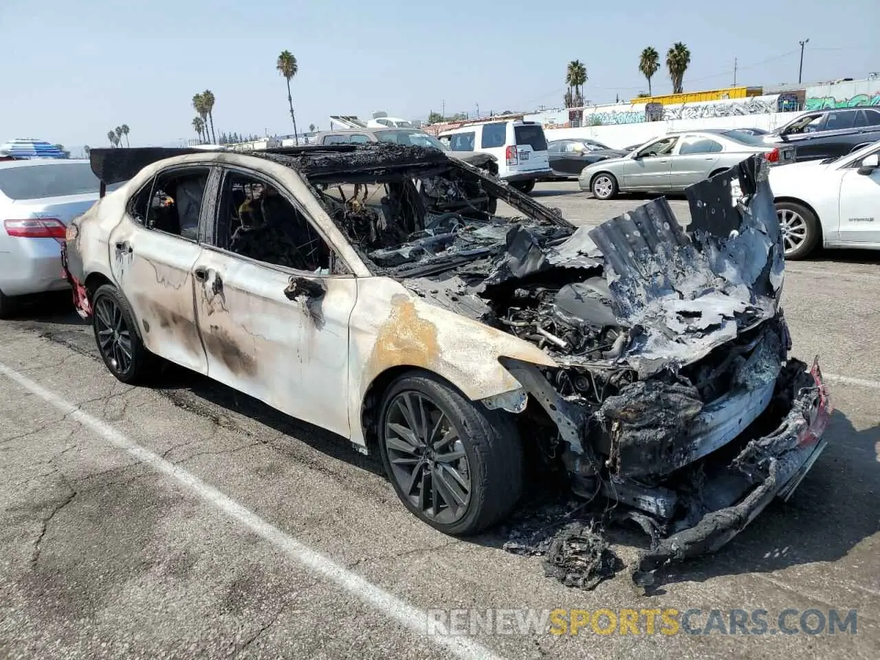 4 Photograph of a damaged car 4T1KZ1AK2RU104091 TOYOTA CAMRY 2024