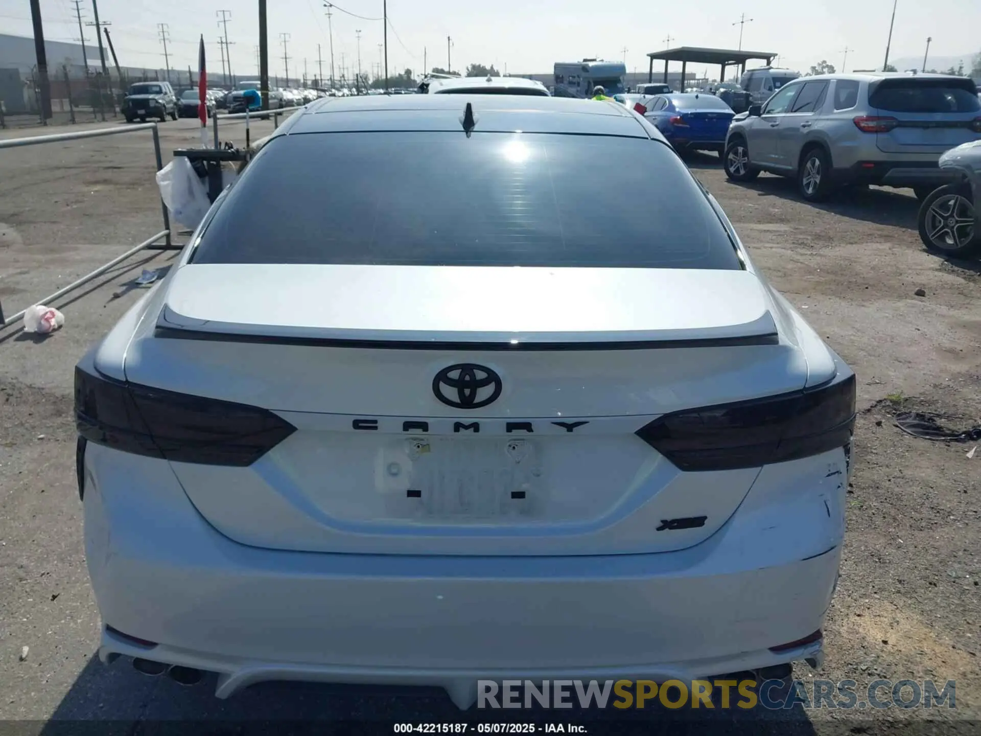 16 Photograph of a damaged car 4T1KZ1AK3RU092341 TOYOTA CAMRY 2024