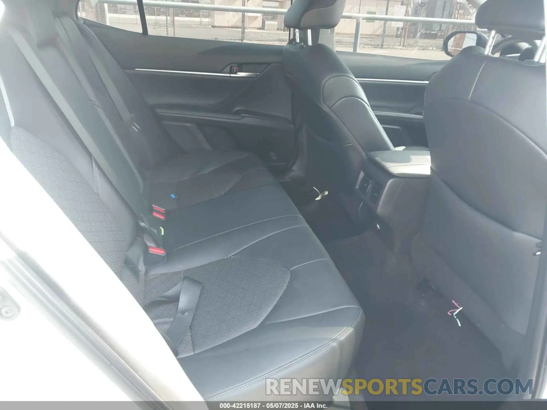 8 Photograph of a damaged car 4T1KZ1AK3RU092341 TOYOTA CAMRY 2024