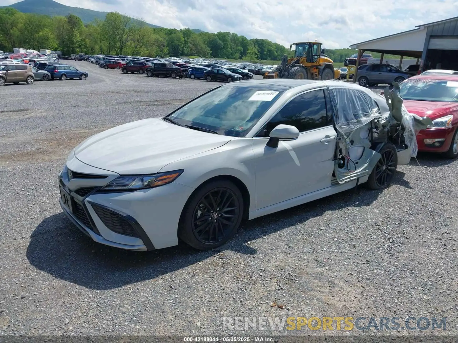2 Photograph of a damaged car 4T1KZ1AK3RU097183 TOYOTA CAMRY 2024