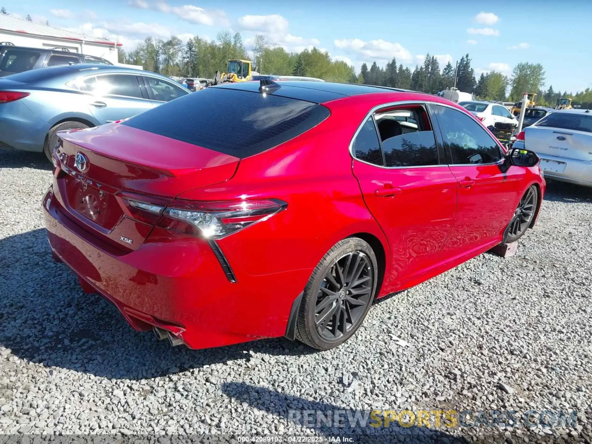 4 Photograph of a damaged car 4T1KZ1AK3RU104018 TOYOTA CAMRY 2024