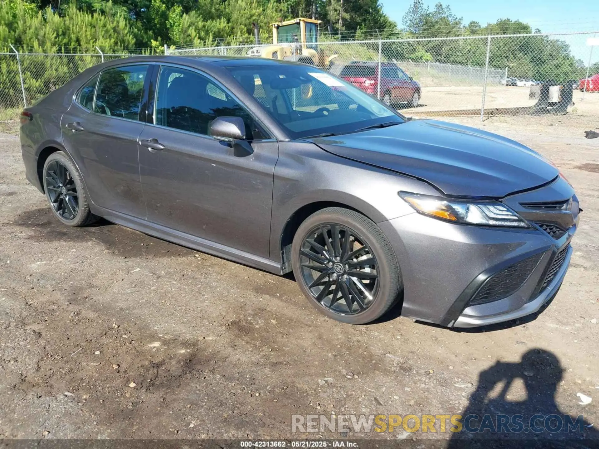 1 Photograph of a damaged car 4T1KZ1AK4RU092560 TOYOTA CAMRY 2024