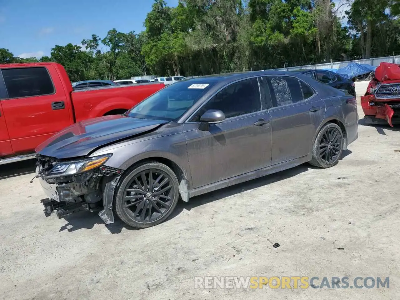 1 Photograph of a damaged car 4T1KZ1AK4RU098391 TOYOTA CAMRY 2024