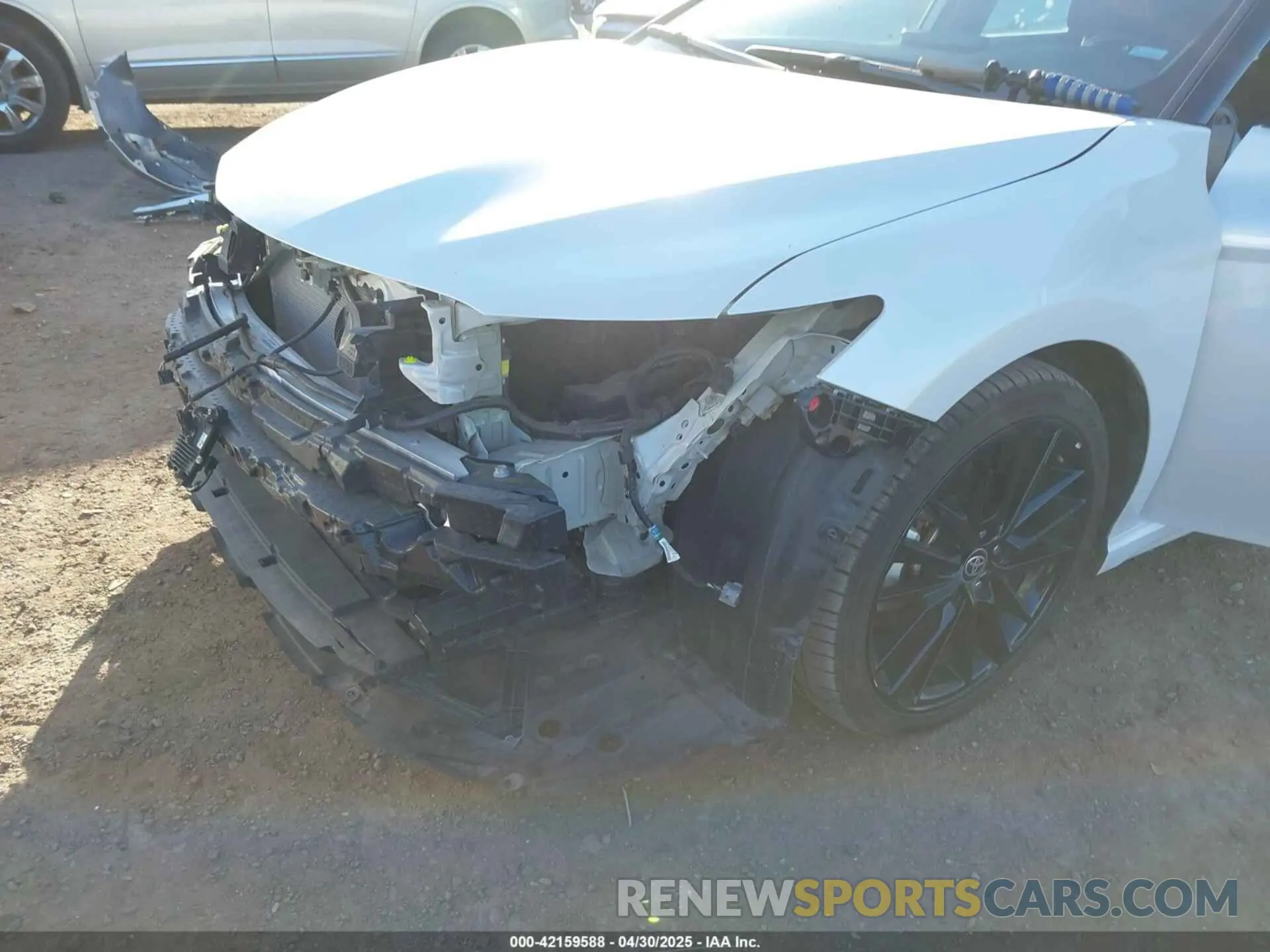 18 Photograph of a damaged car 4T1KZ1AK5RU090039 TOYOTA CAMRY 2024