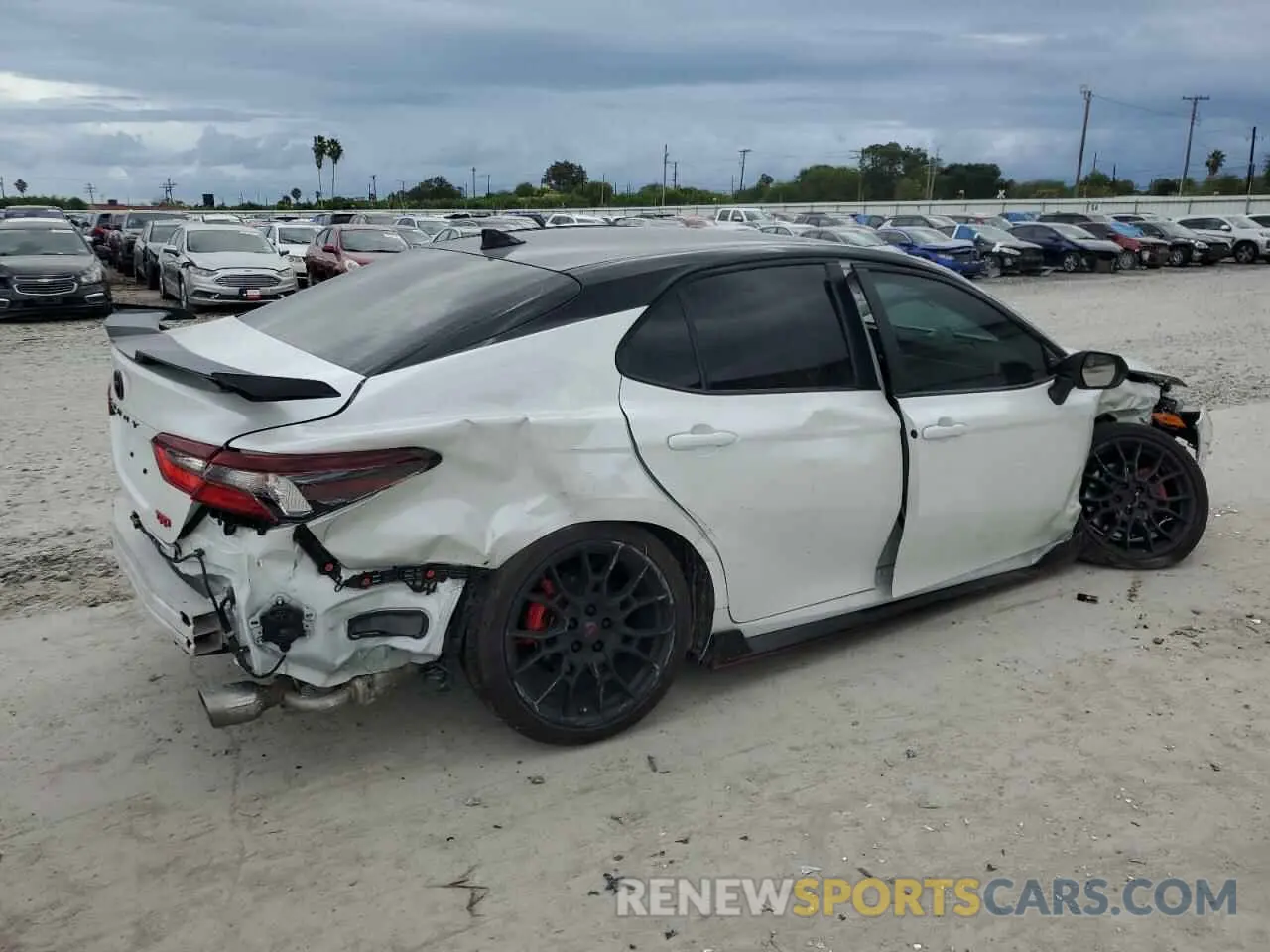3 Photograph of a damaged car 4T1KZ1AK5RU095354 TOYOTA CAMRY 2024