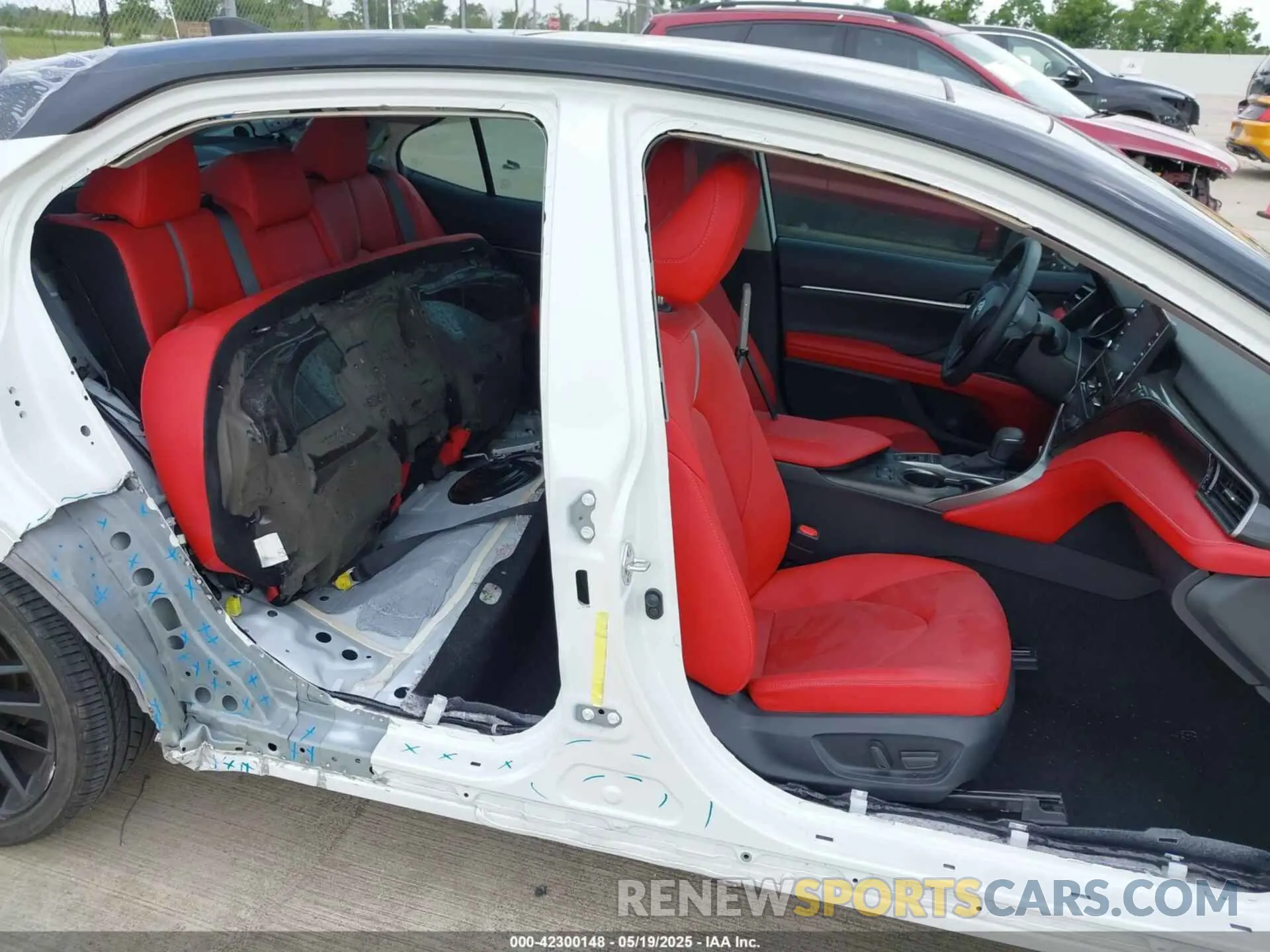 18 Photograph of a damaged car 4T1KZ1AK6RU093662 TOYOTA CAMRY 2024