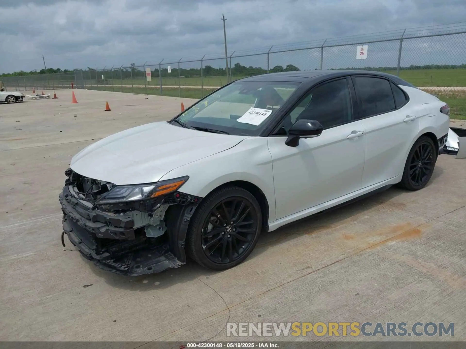 2 Photograph of a damaged car 4T1KZ1AK6RU093662 TOYOTA CAMRY 2024