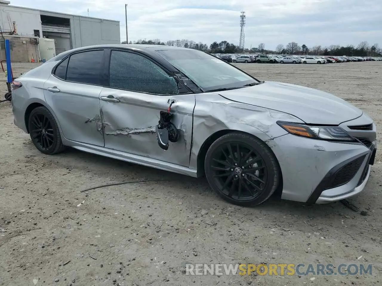 4 Photograph of a damaged car 4T1KZ1AK7RU094464 TOYOTA CAMRY 2024