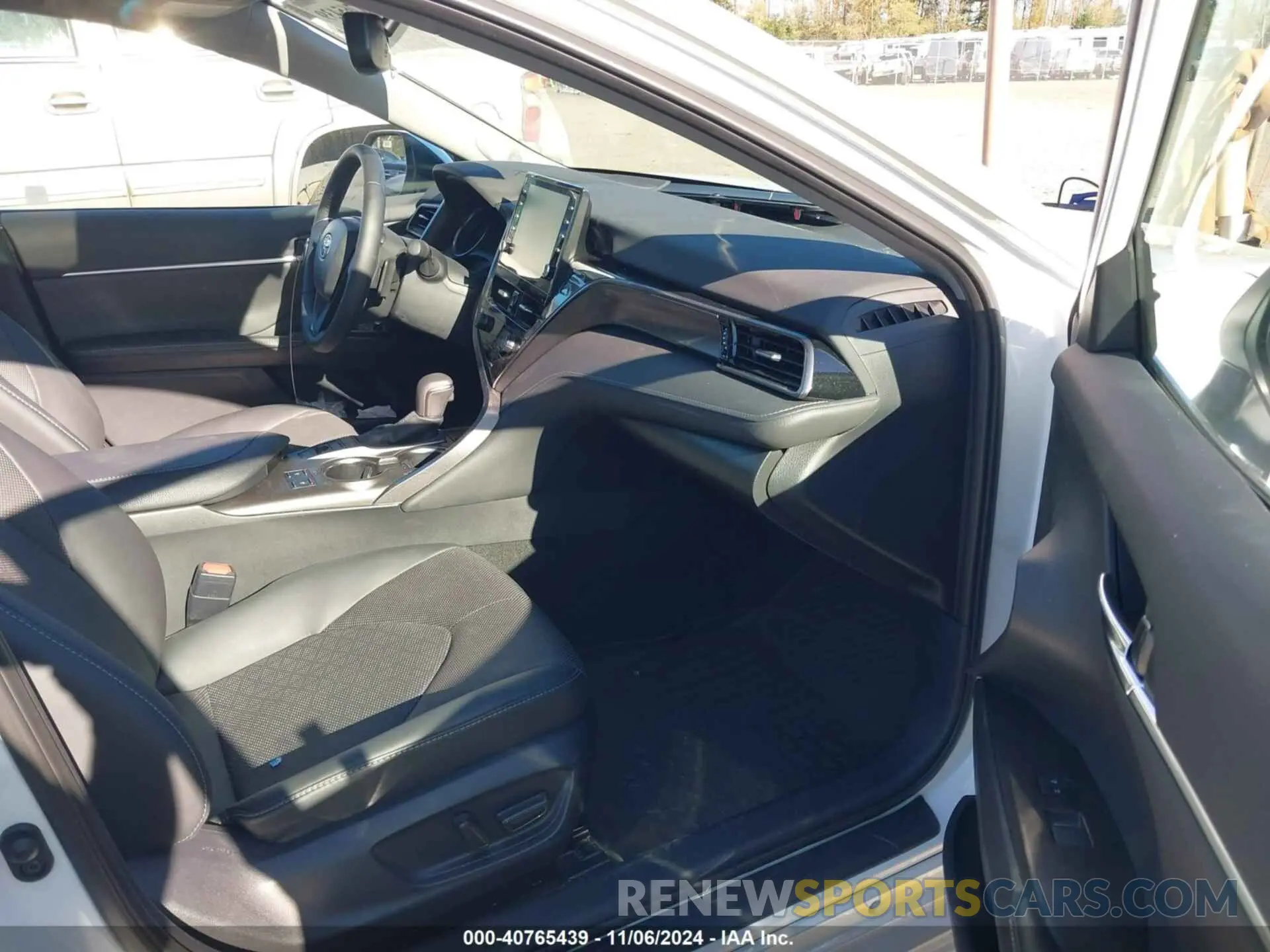 5 Photograph of a damaged car 4T1KZ1AK7RU103194 TOYOTA CAMRY 2024
