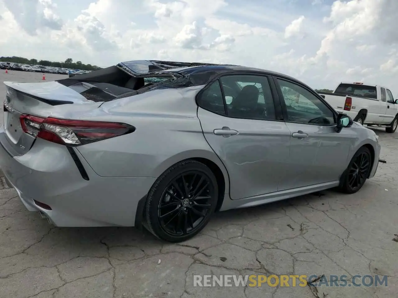3 Photograph of a damaged car 4T1KZ1AK9RU100782 TOYOTA CAMRY 2024