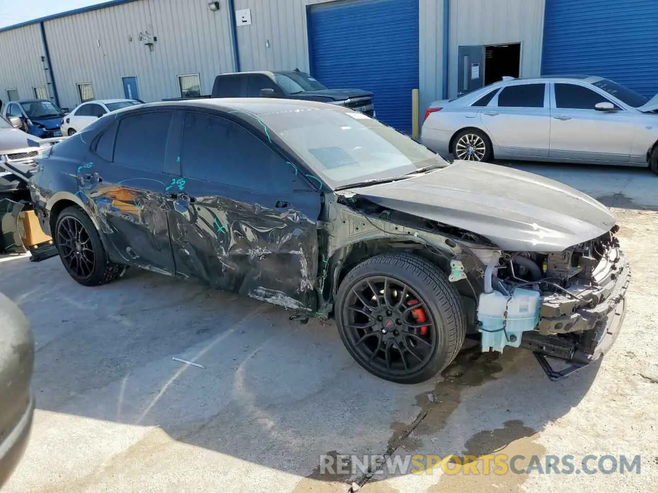 4 Photograph of a damaged car 4T1KZ1AKXRU099240 TOYOTA CAMRY 2024