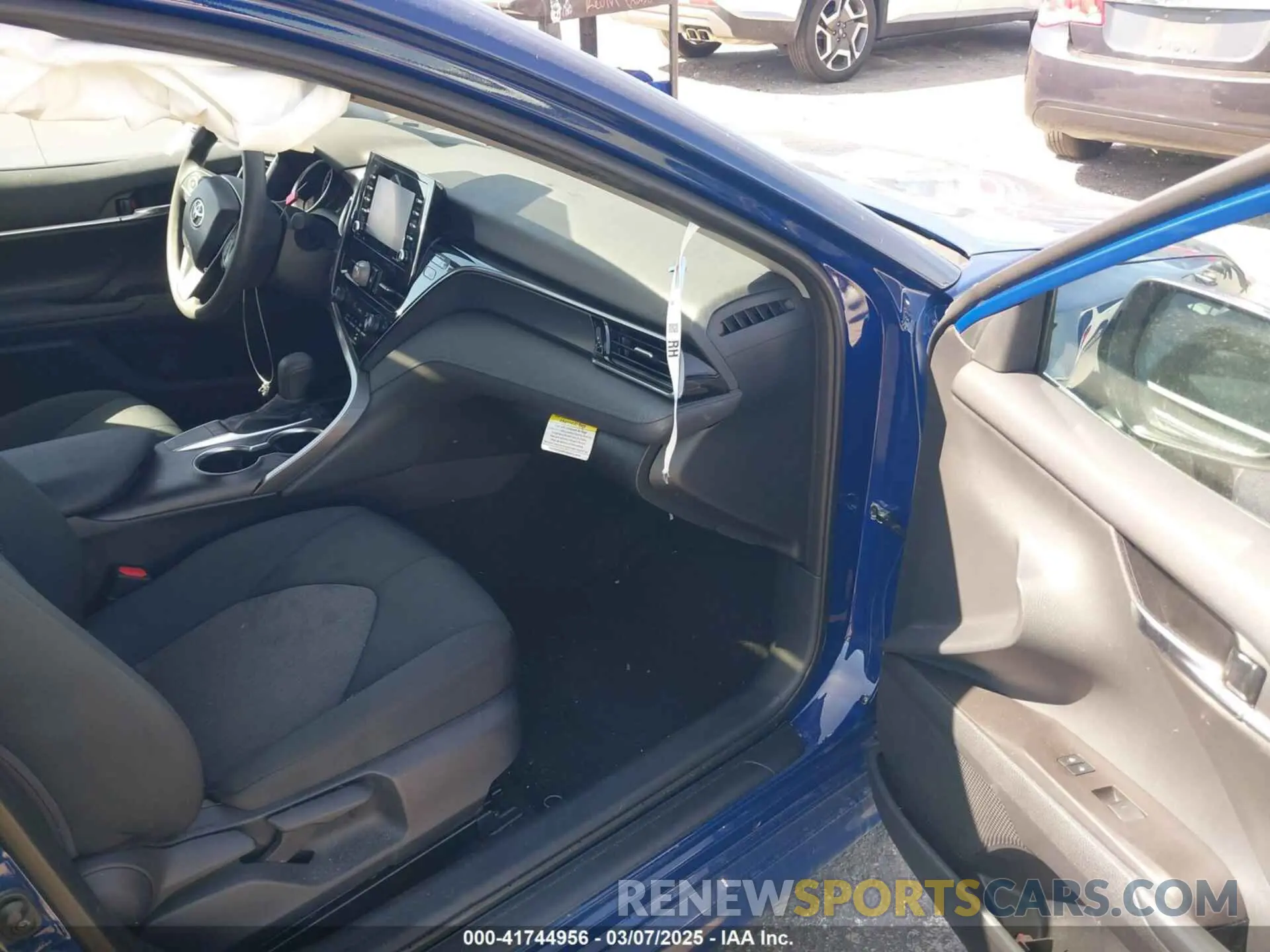 5 Photograph of a damaged car 4T1R11AK0RU239589 TOYOTA CAMRY 2024