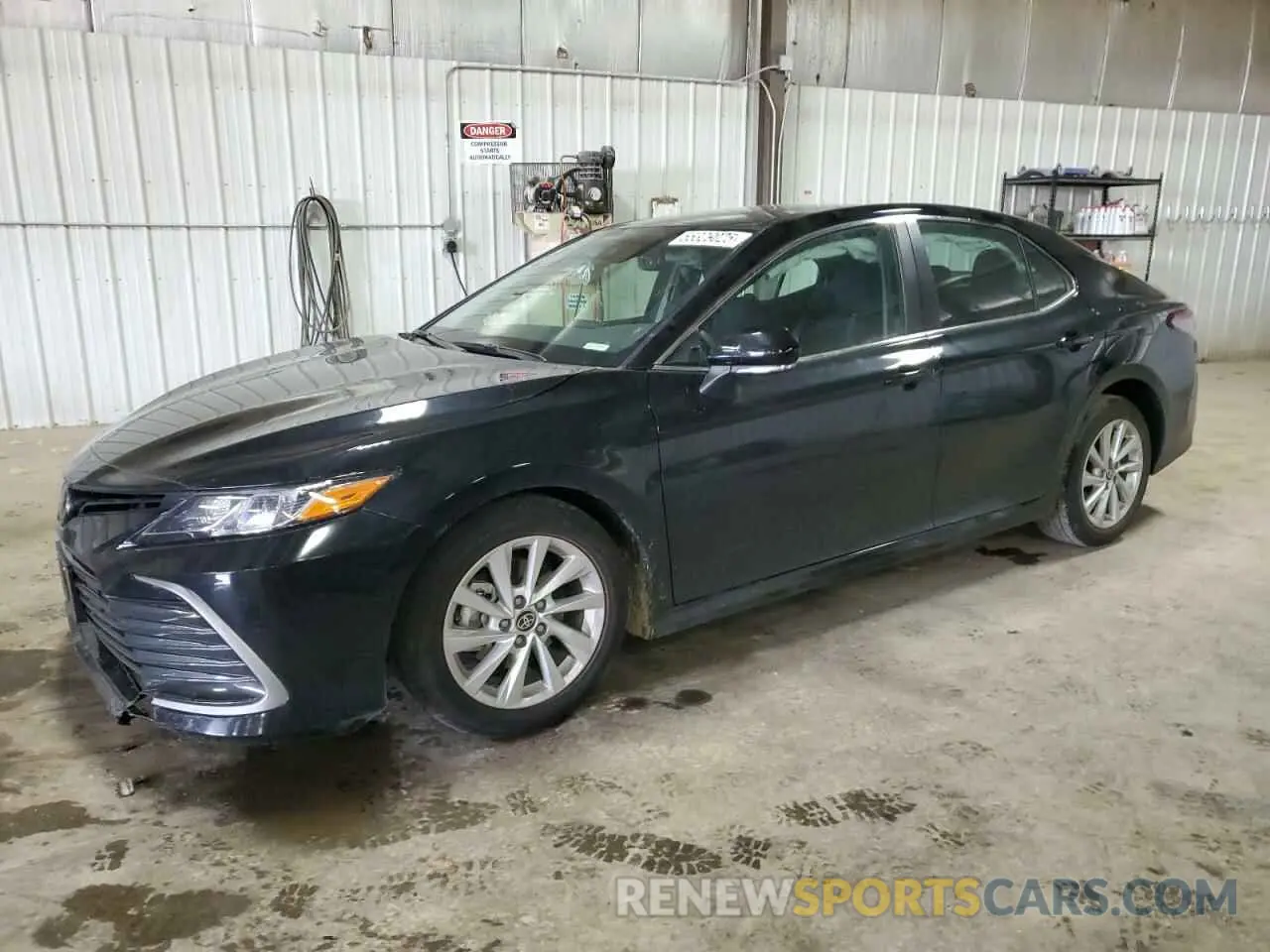 1 Photograph of a damaged car 4T1R11AK0RU899633 TOYOTA CAMRY 2024