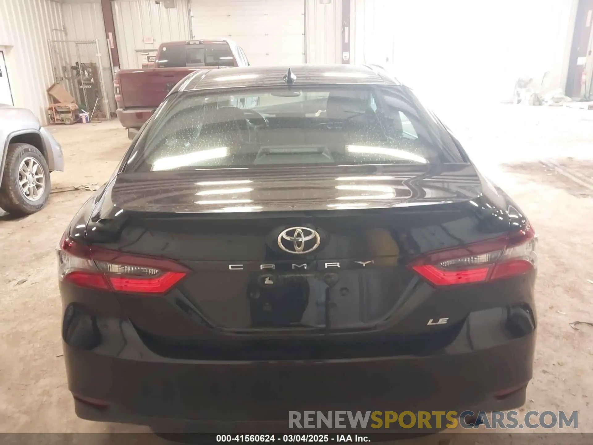 16 Photograph of a damaged car 4T1R11AK1RU242727 TOYOTA CAMRY 2024
