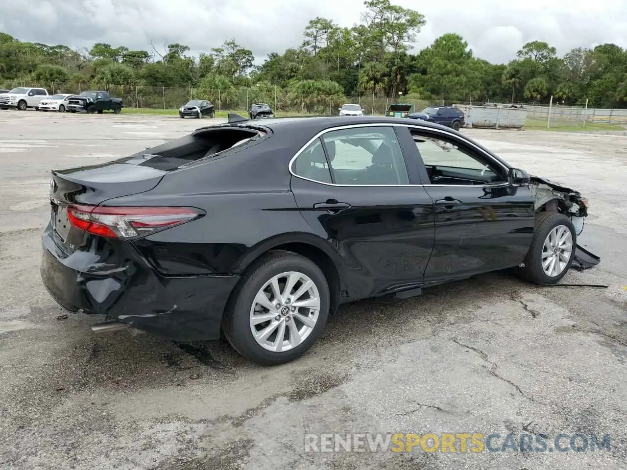 3 Photograph of a damaged car 4T1R11AK1RU878337 TOYOTA CAMRY 2024
