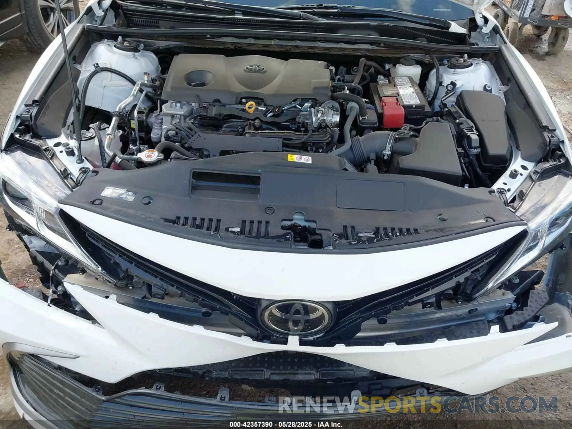 17 Photograph of a damaged car 4T1R11AK1RU909862 TOYOTA CAMRY 2024