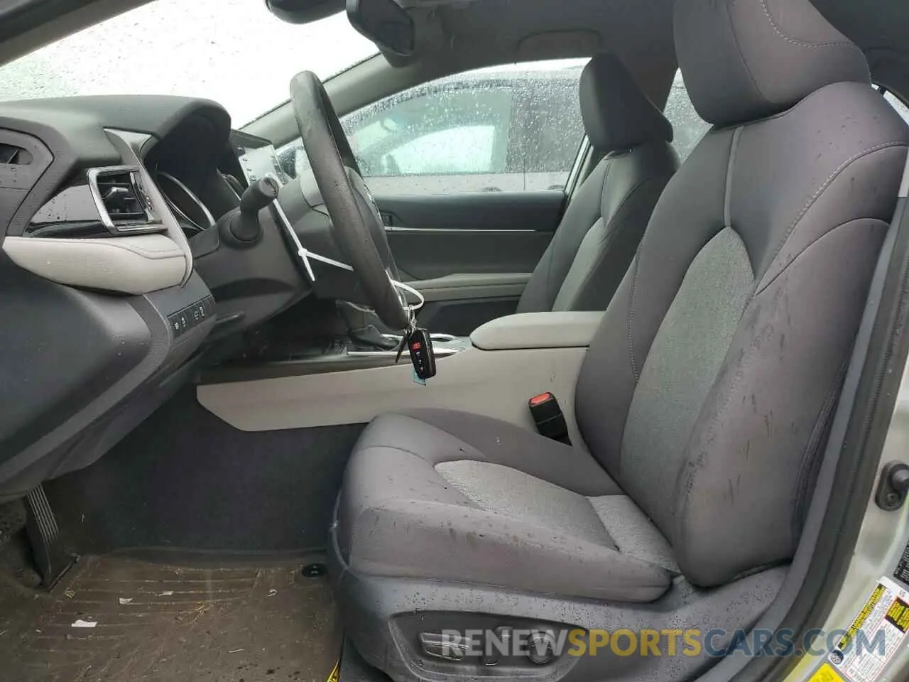 7 Photograph of a damaged car 4T1R11AK2RU873387 TOYOTA CAMRY 2024