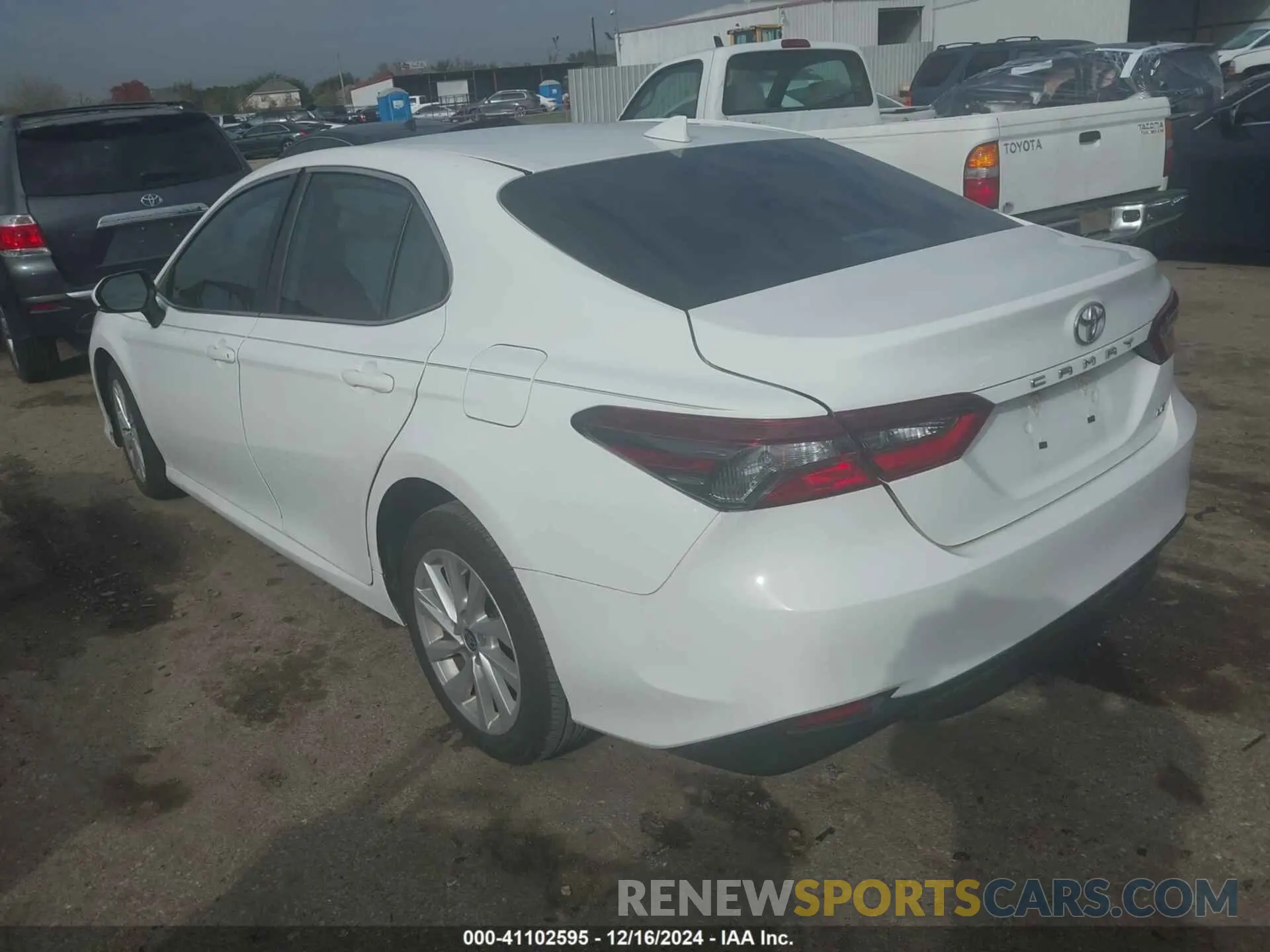 3 Photograph of a damaged car 4T1R11AK3RU225203 TOYOTA CAMRY 2024