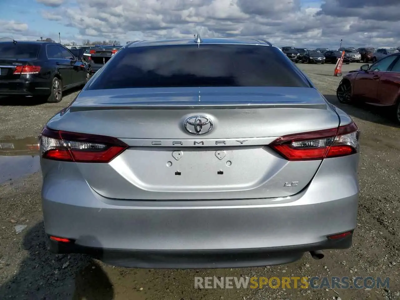 6 Photograph of a damaged car 4T1R11AK3RU265815 TOYOTA CAMRY 2024