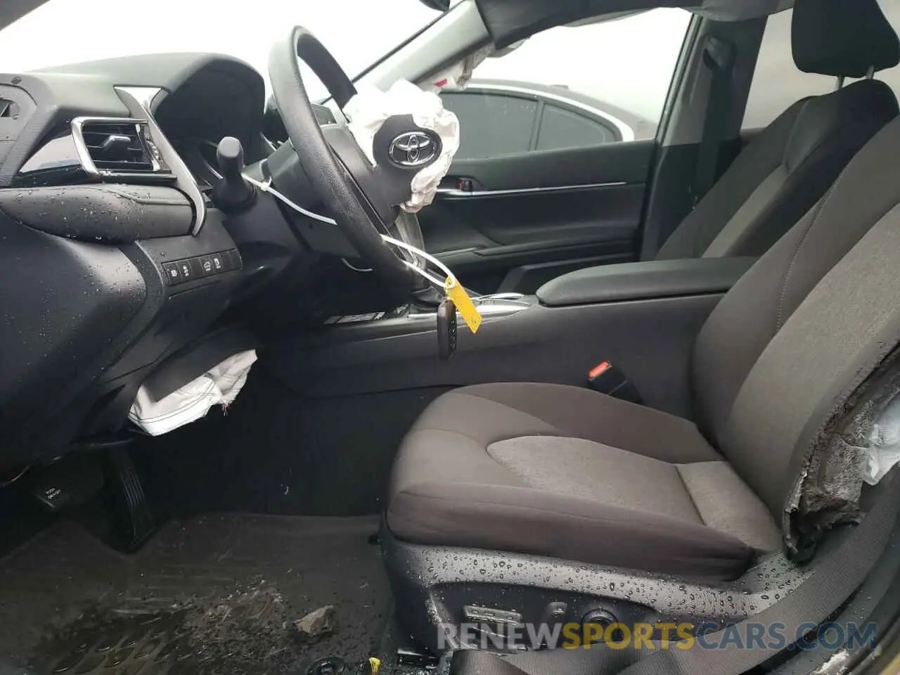 7 Photograph of a damaged car 4T1R11AK3RU265815 TOYOTA CAMRY 2024
