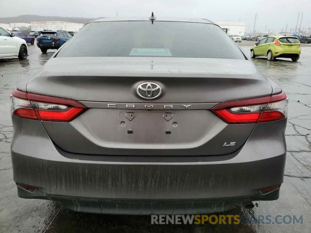 6 Photograph of a damaged car 4T1R11AK4RU215344 TOYOTA CAMRY 2024