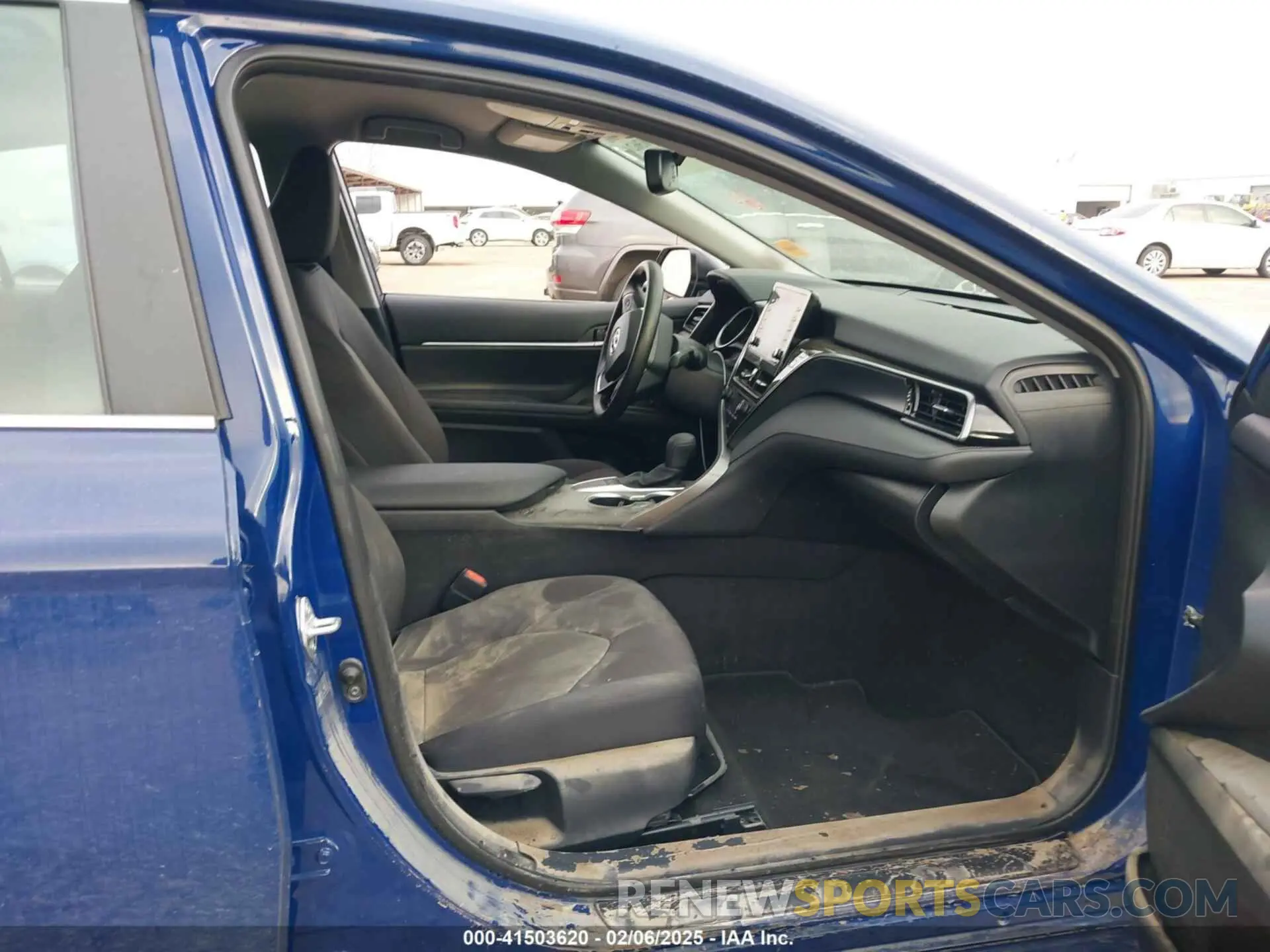 5 Photograph of a damaged car 4T1R11AK5RU220214 TOYOTA CAMRY 2024