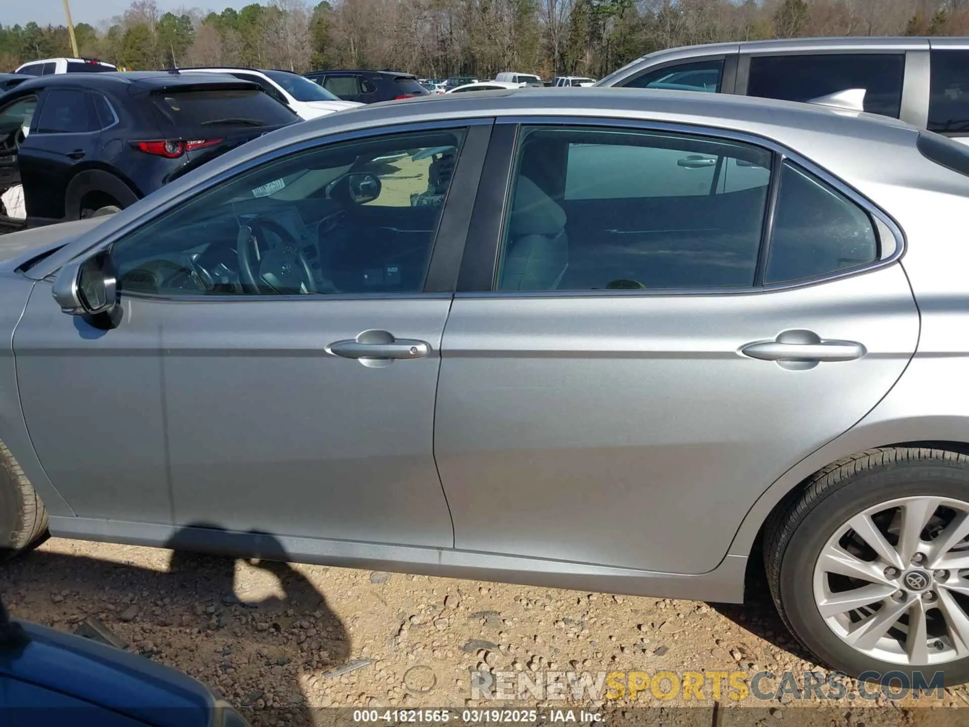 14 Photograph of a damaged car 4T1R11AK5RU253701 TOYOTA CAMRY 2024