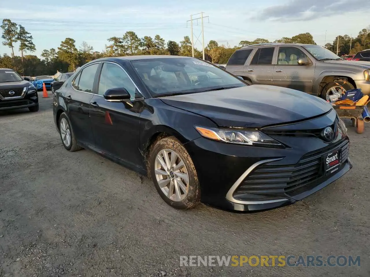 4 Photograph of a damaged car 4T1R11AK5RU845888 TOYOTA CAMRY 2024