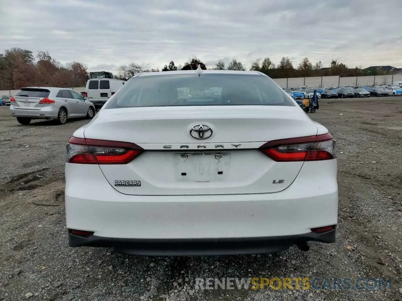 6 Photograph of a damaged car 4T1R11AK6RU881315 TOYOTA CAMRY 2024