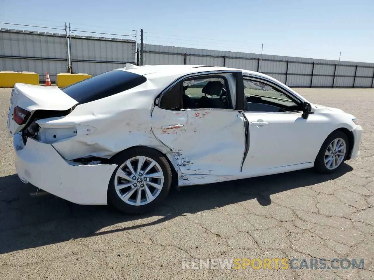 3 Photograph of a damaged car 4T1R11AK8RU223348 TOYOTA CAMRY 2024